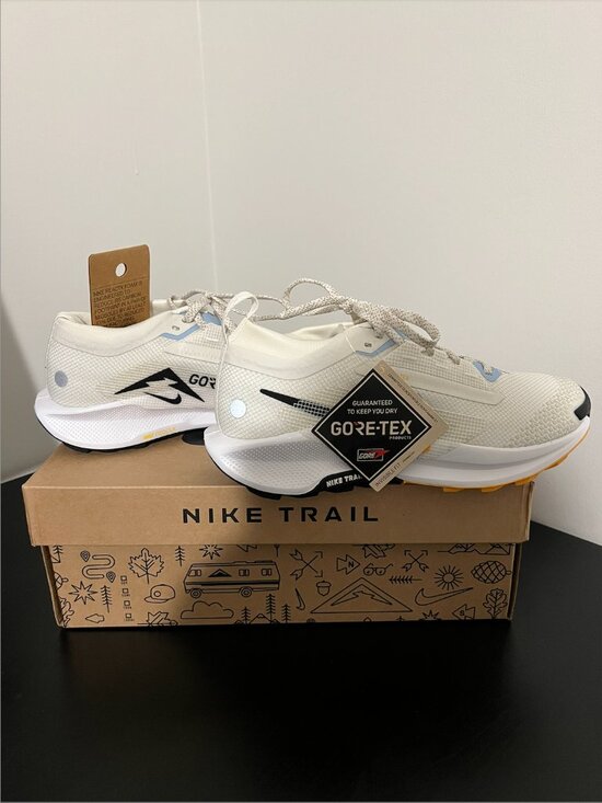 Nike Shoes - Nike Pegasus Trail 5 GORE-TEX (7.5 Womens)